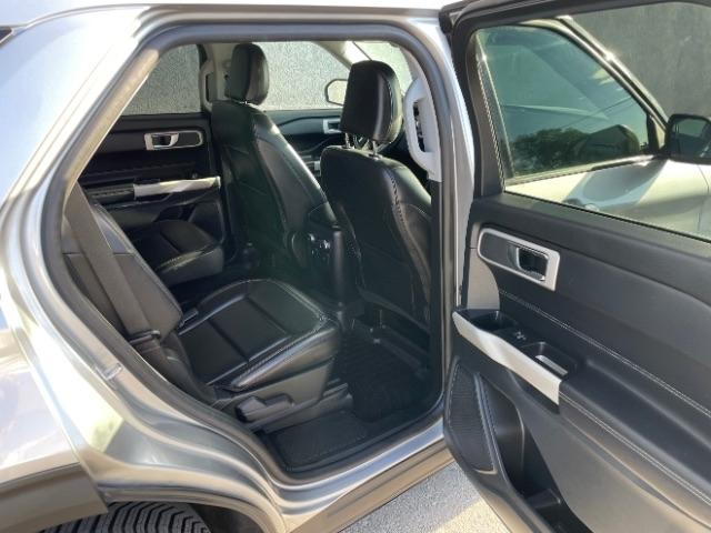 Ford Explorer  2021