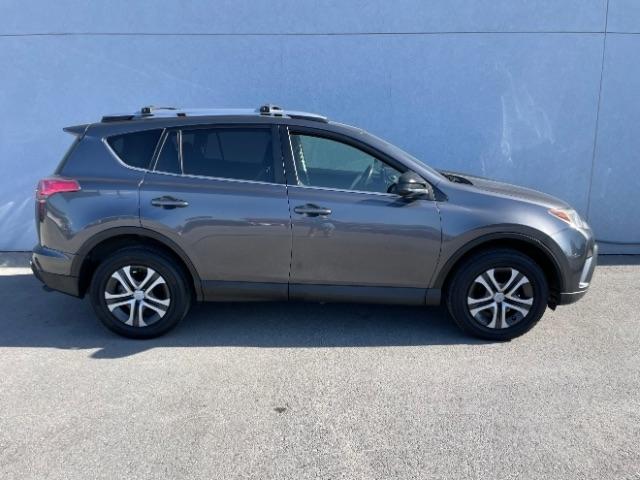 Toyota RAV4  2018