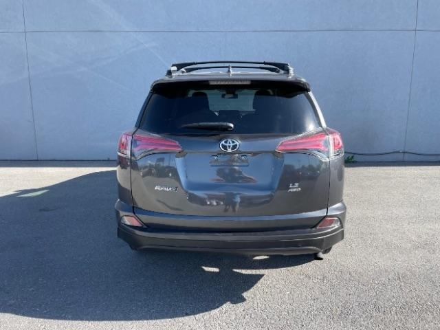 Toyota RAV4  2018