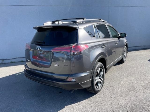 Toyota RAV4  2018