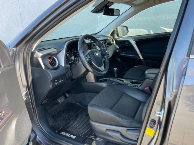 Toyota RAV4  2018