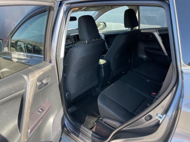 Toyota RAV4  2018