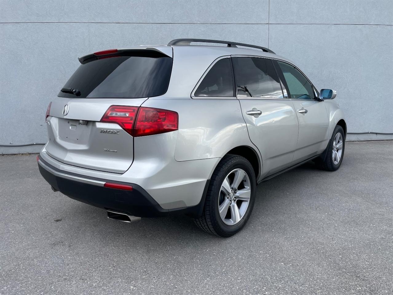 Acura MDX  2011