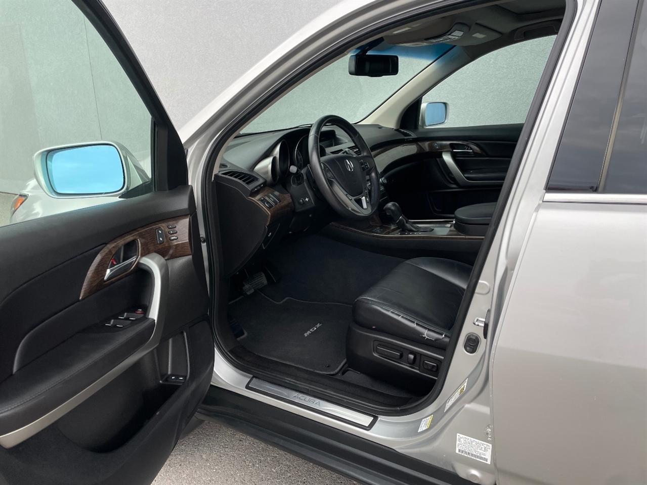 Acura MDX  2011