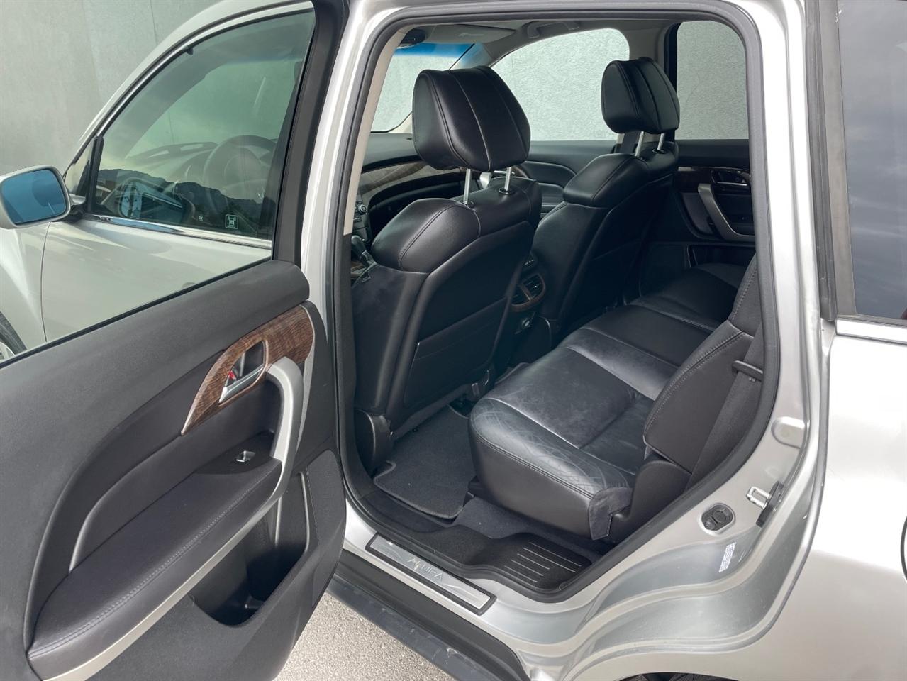 Acura MDX  2011