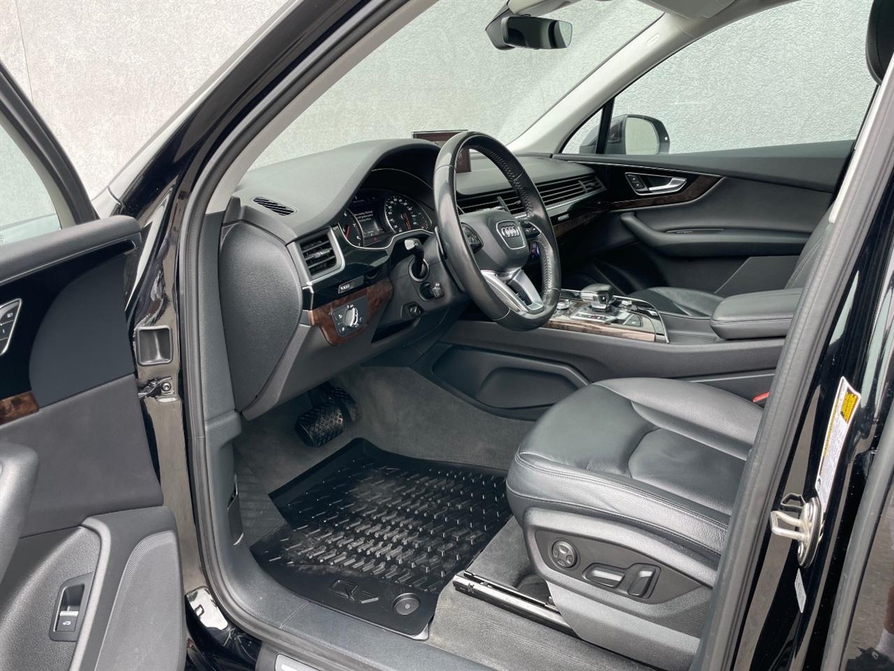 Audi Q7  2017