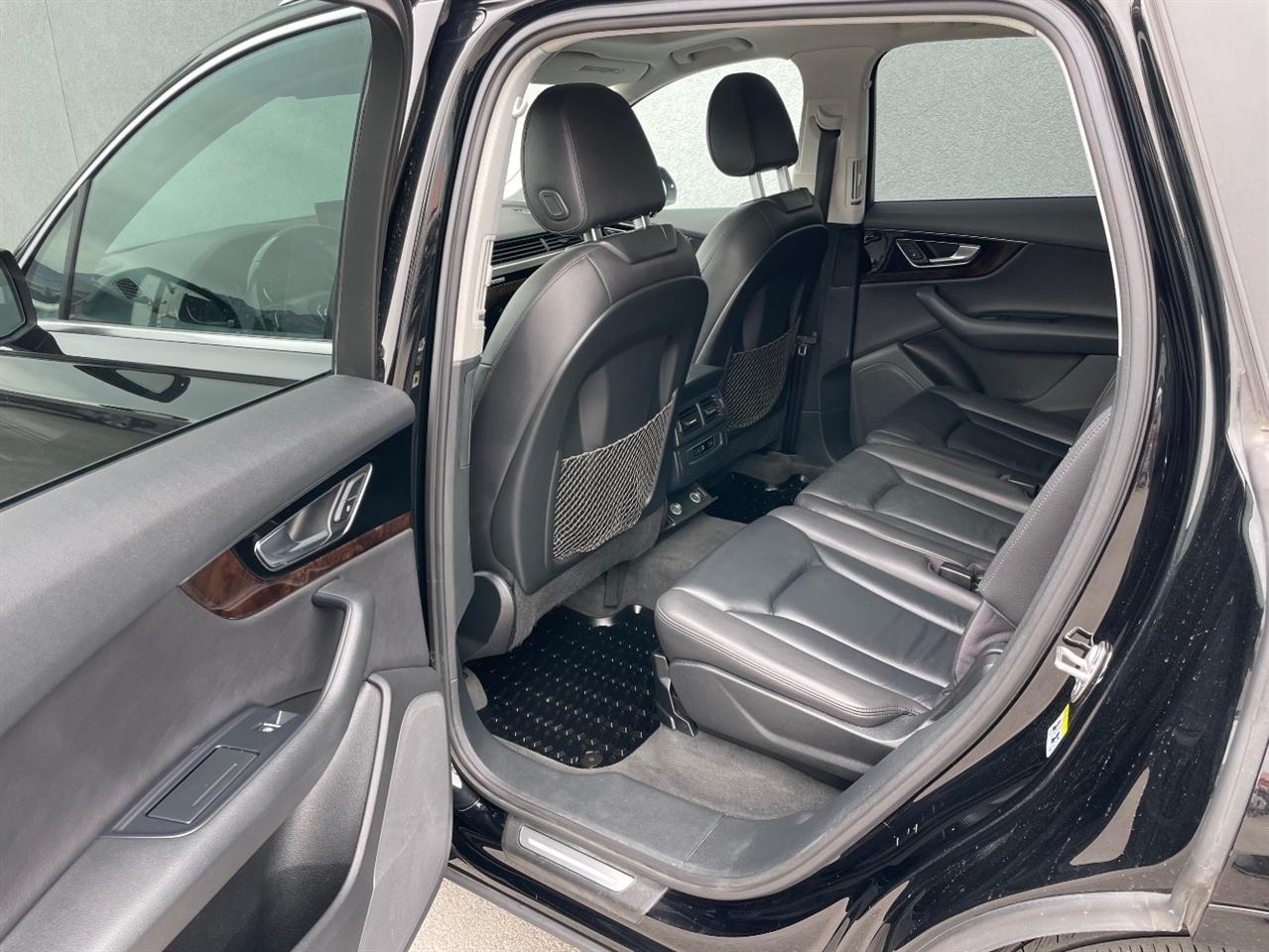 Audi Q7  2017