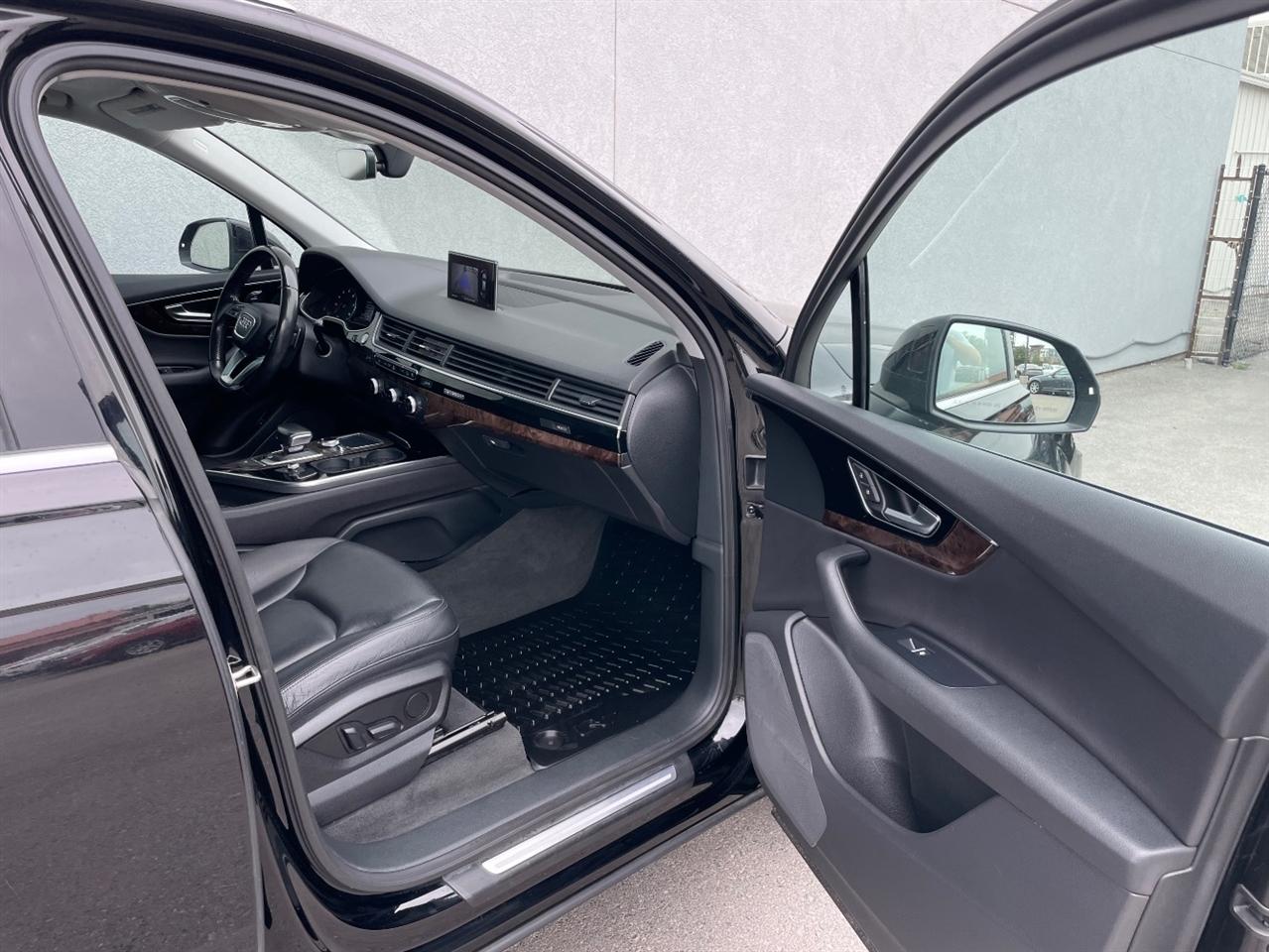 Audi Q7  2017