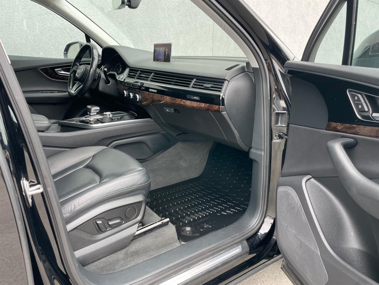 Audi Q7  2017
