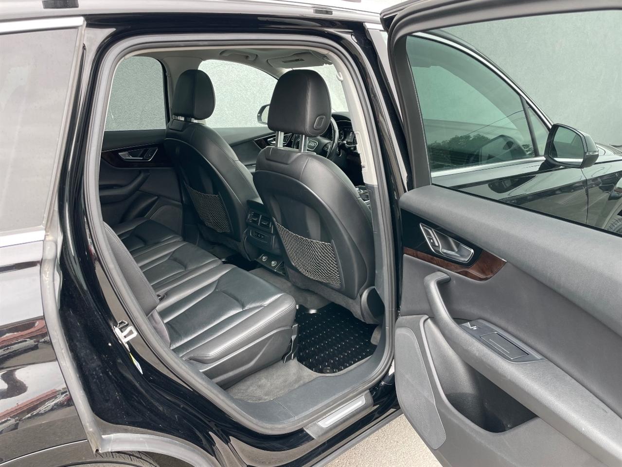 Audi Q7  2017