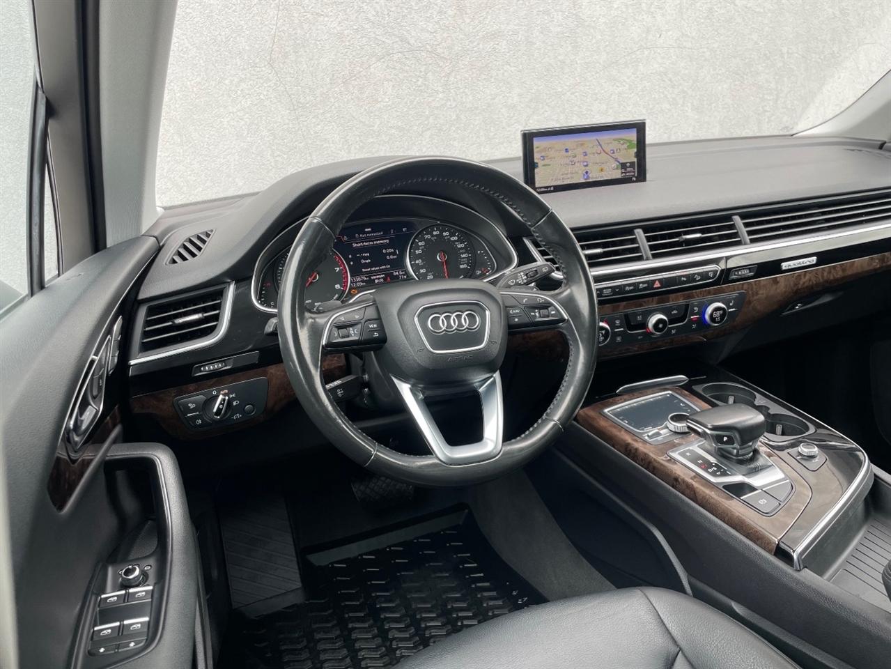 Audi Q7  2017