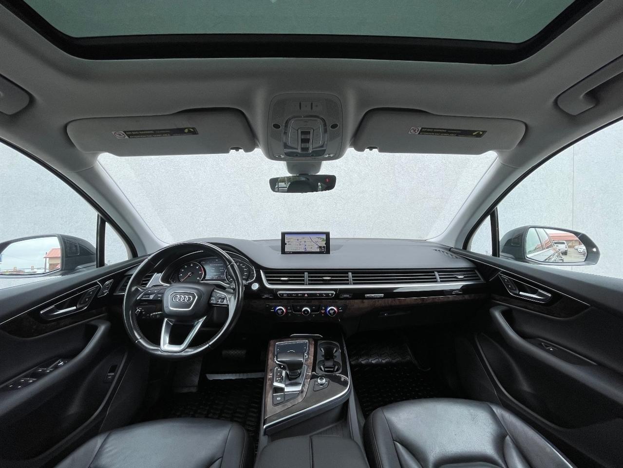 Audi Q7  2017