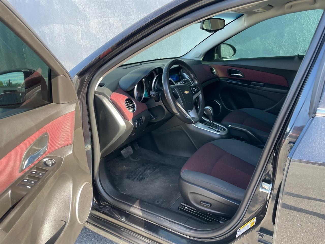 Chevrolet Cruze  2011