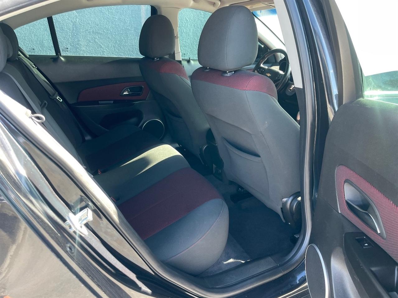 Chevrolet Cruze  2011