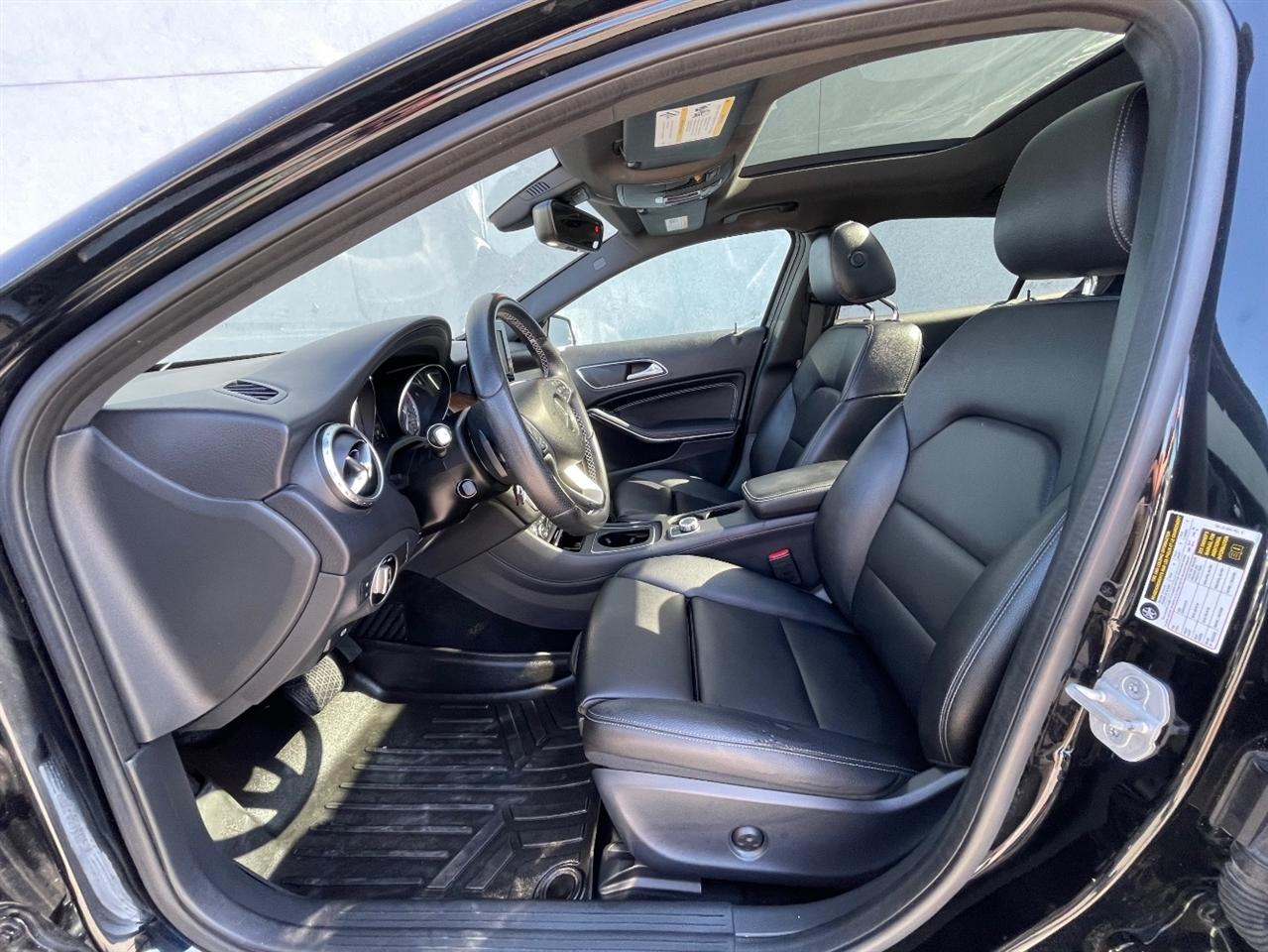 Mercedes-Benz GLA  2016