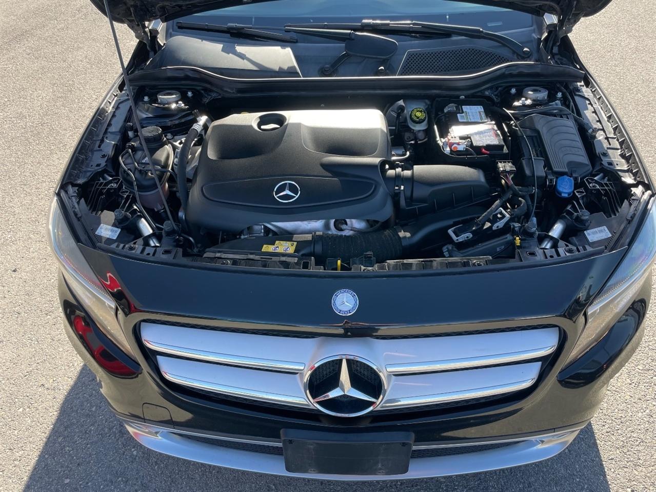 Mercedes-Benz GLA  2016