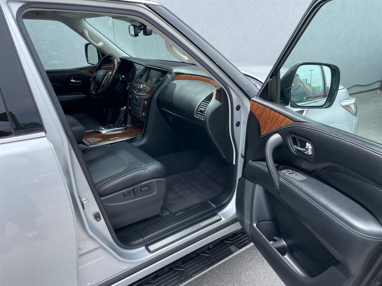 Infiniti QX80  2018