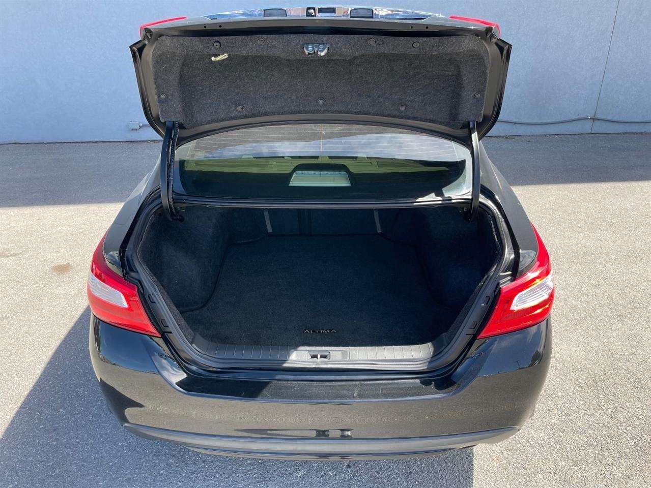 Nissan Altima  2017