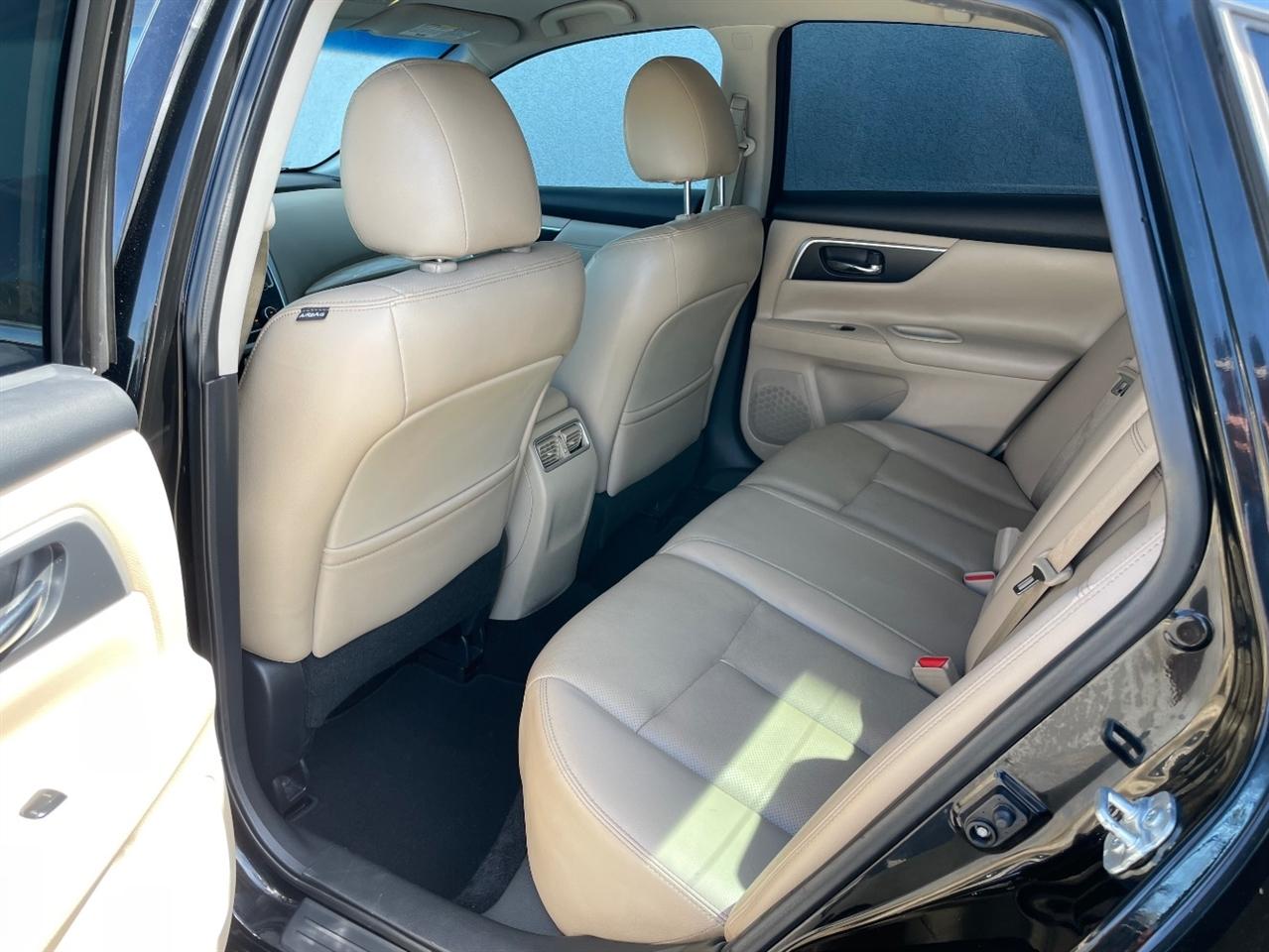 Nissan Altima  2017