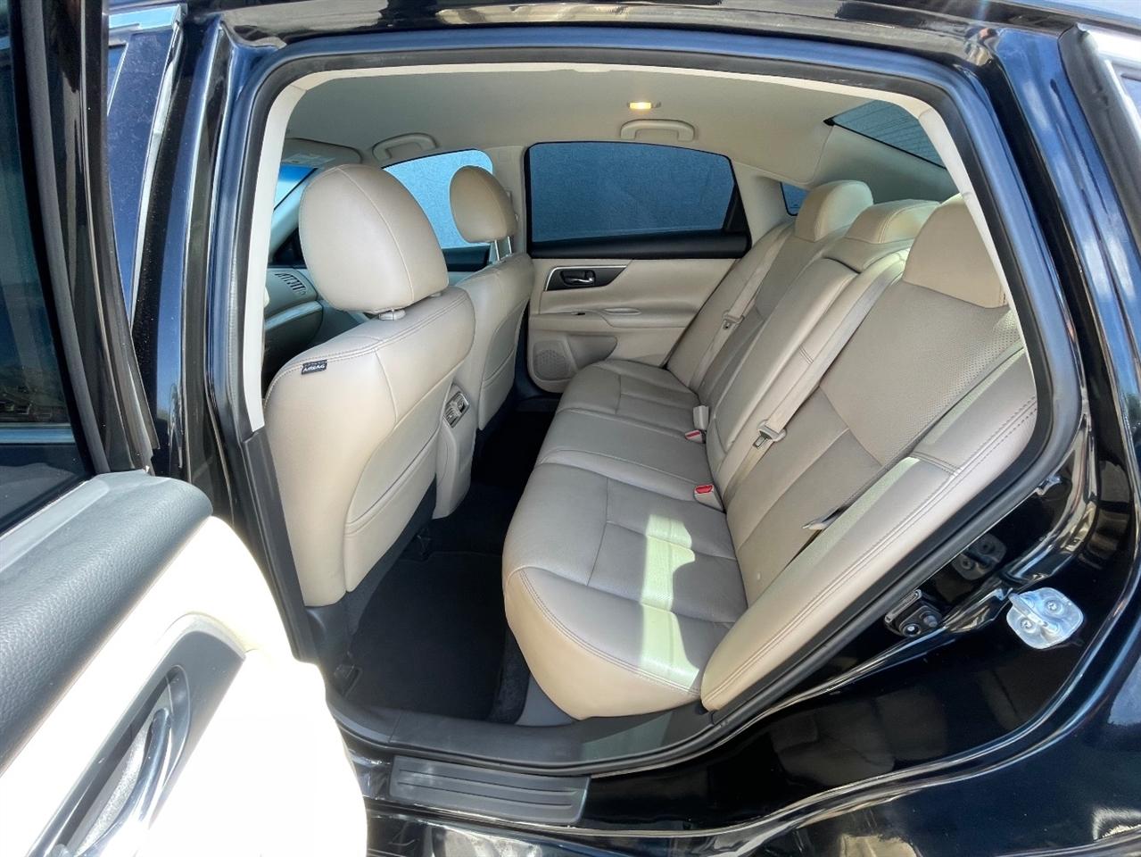 Nissan Altima  2017