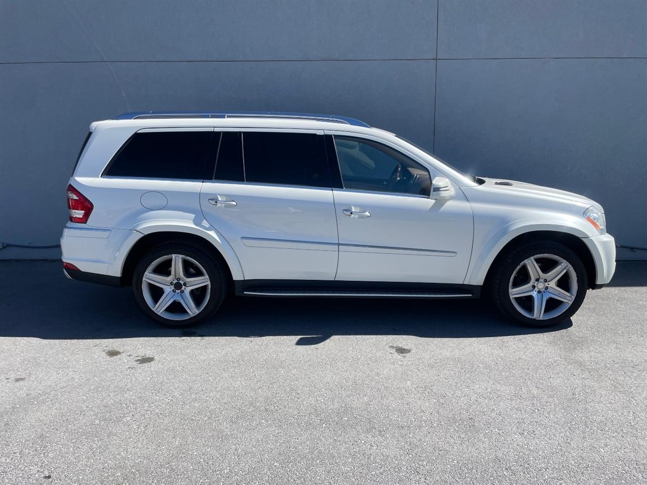 Mercedes-Benz GL-Class  2011