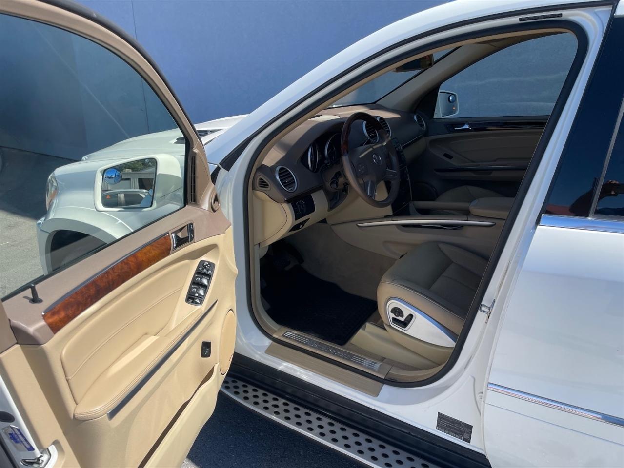 Mercedes-Benz GL-Class  2011