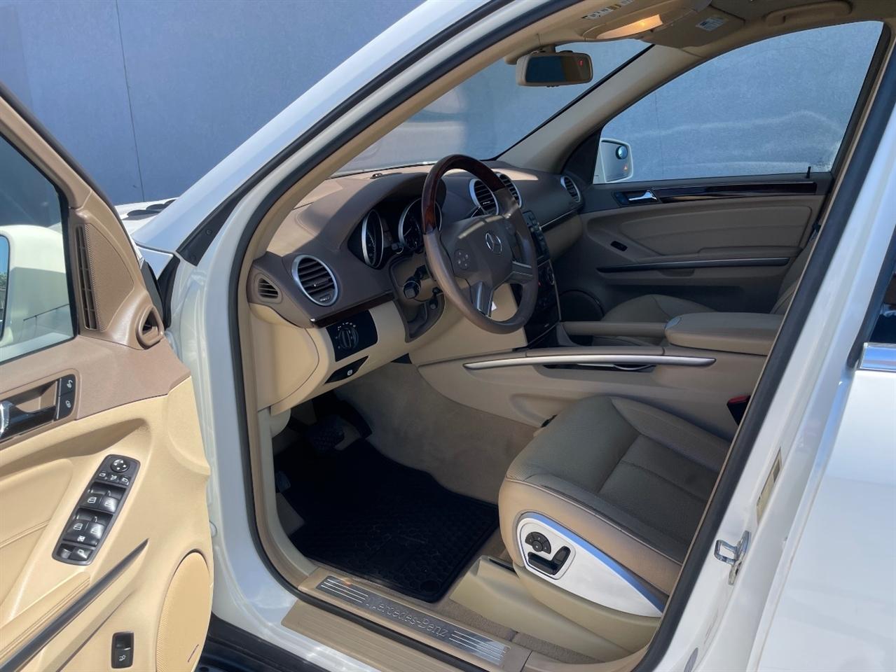 Mercedes-Benz GL-Class  2011