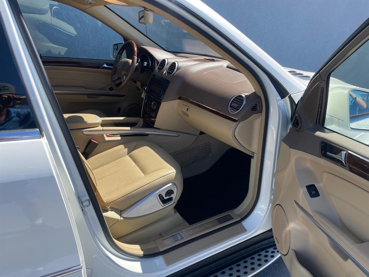 Mercedes-Benz GL-Class  2011