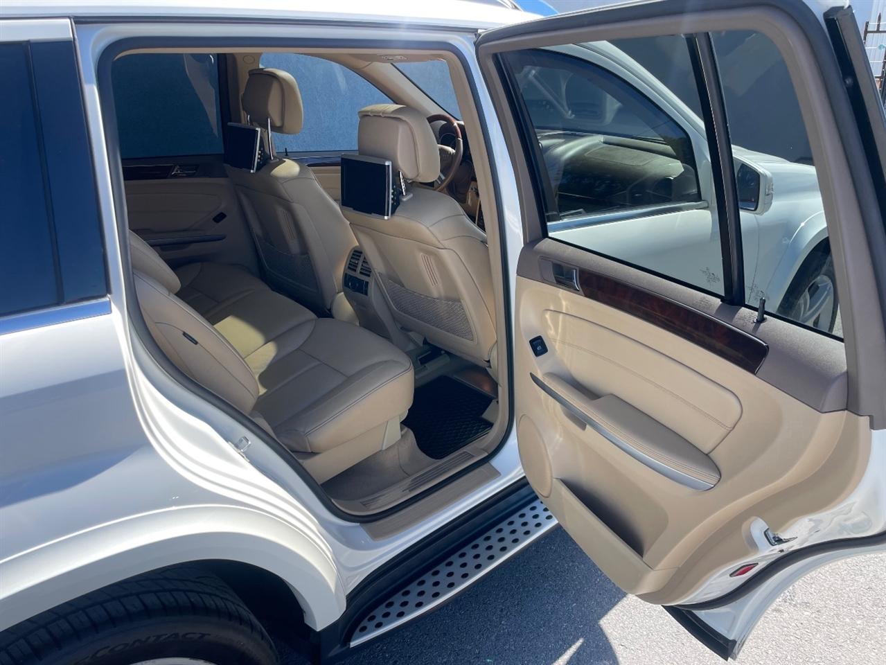 Mercedes-Benz GL-Class  2011