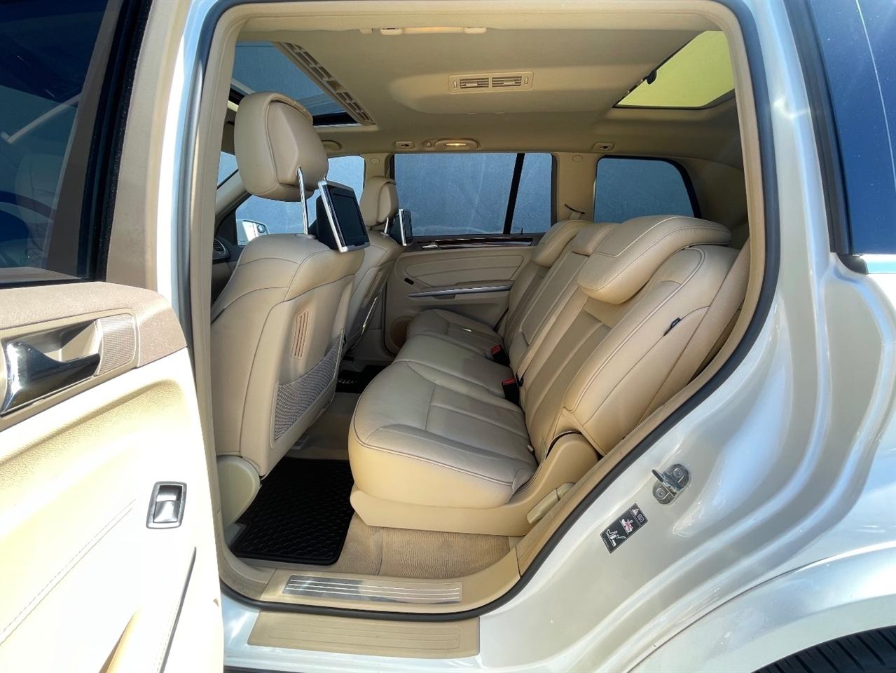 Mercedes-Benz GL-Class  2011