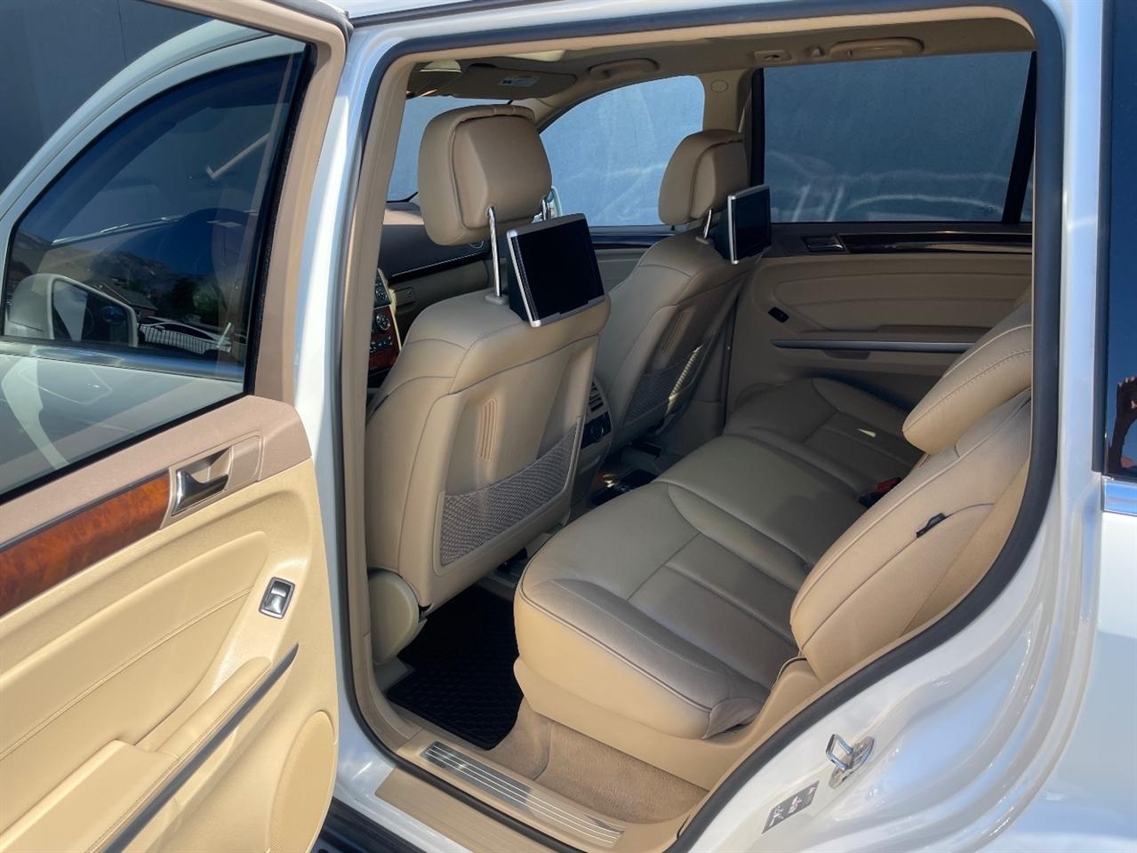 Mercedes-Benz GL-Class  2011