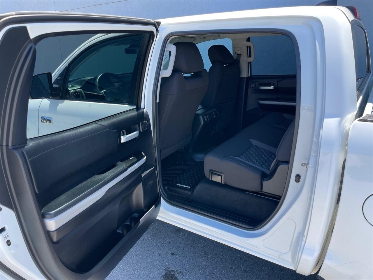 Toyota Tundra 4WD  2020