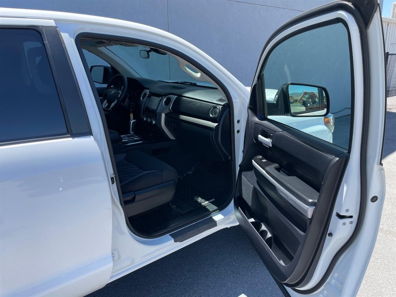 Toyota Tundra 4WD  2020