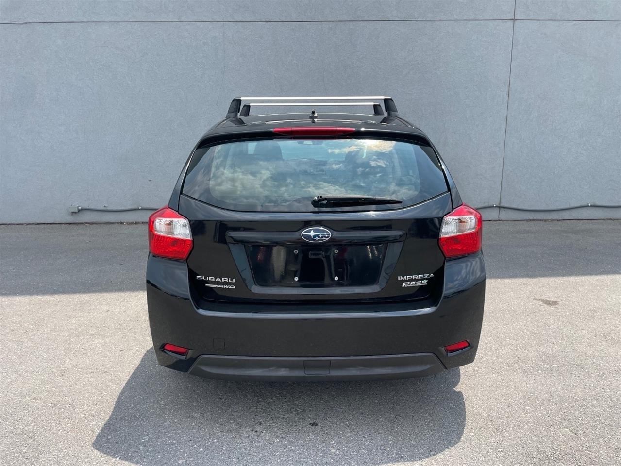 Subaru Impreza Wagon  2013