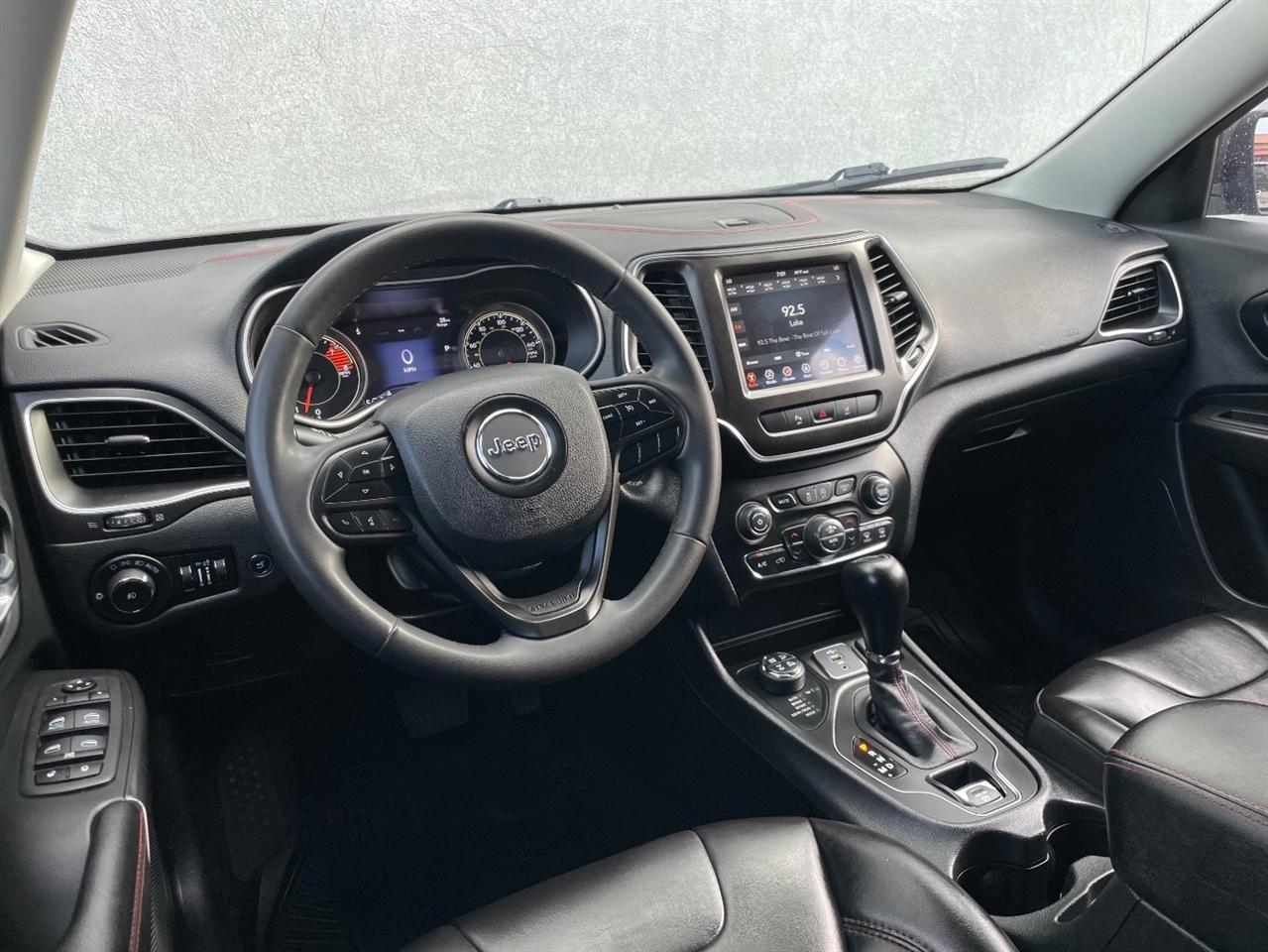 Jeep Cherokee  2021