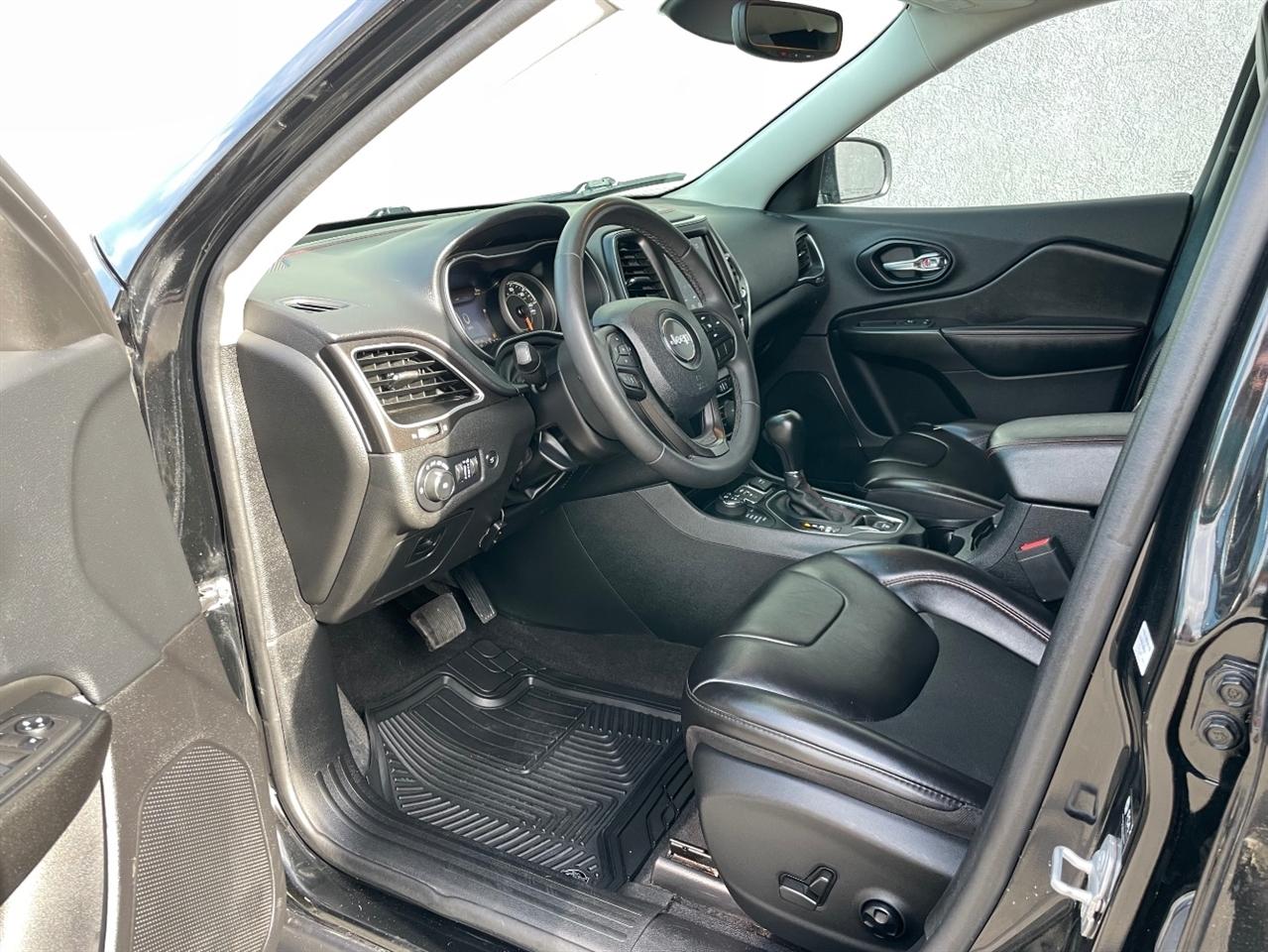 Jeep Cherokee  2021