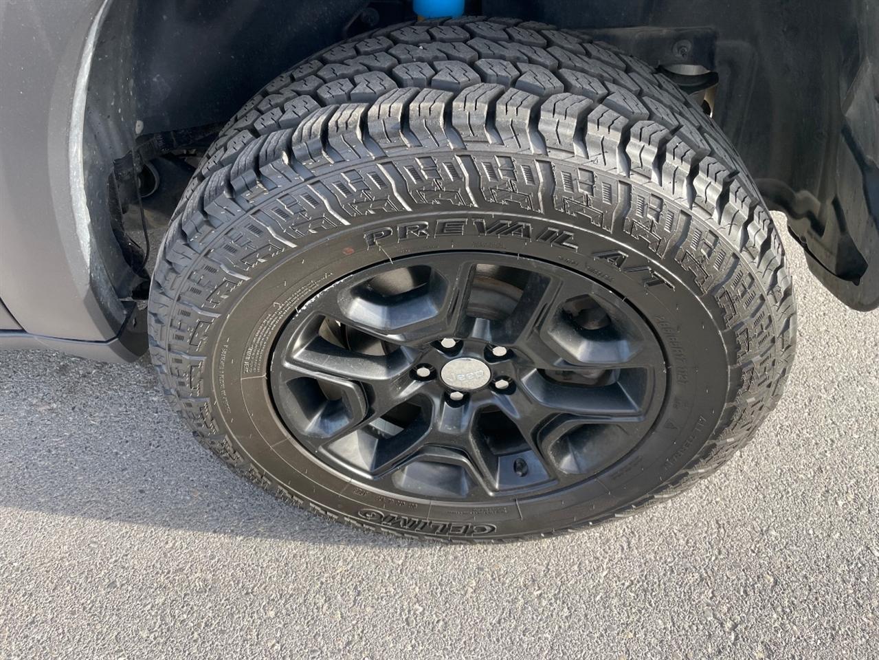 Jeep Cherokee  2021