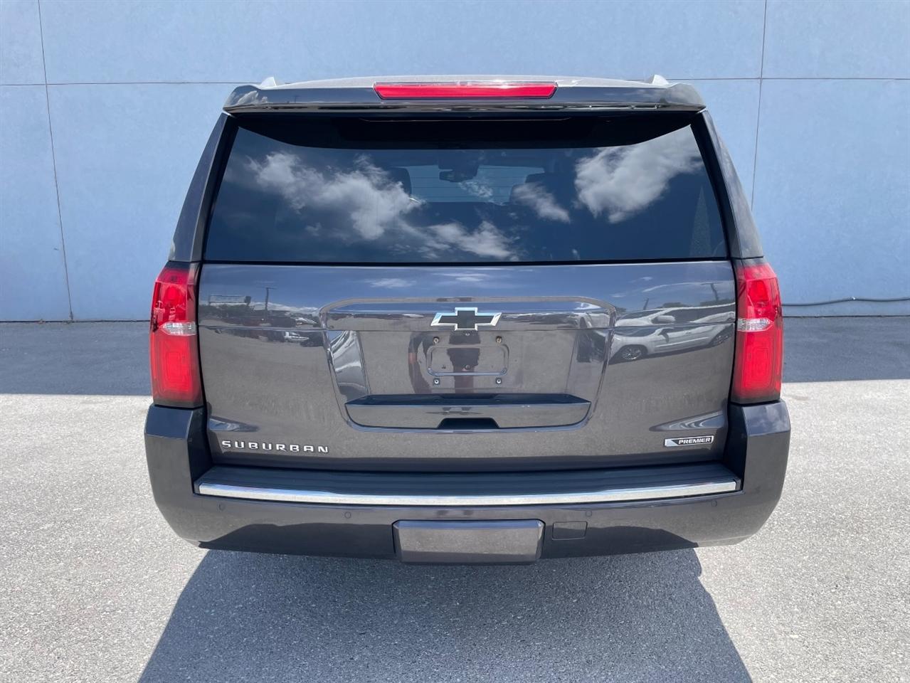 Chevrolet Suburban  2018