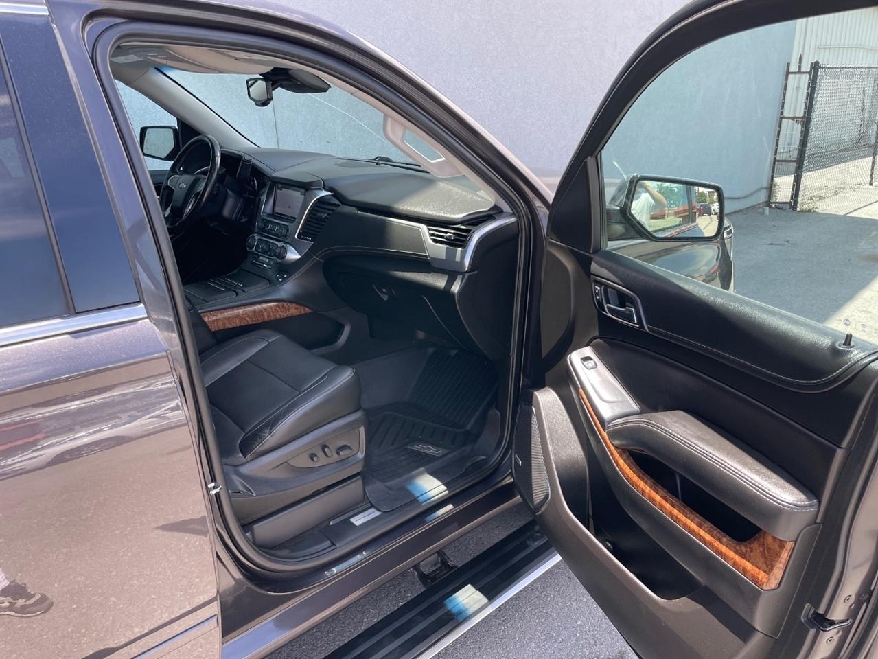 Chevrolet Suburban  2018