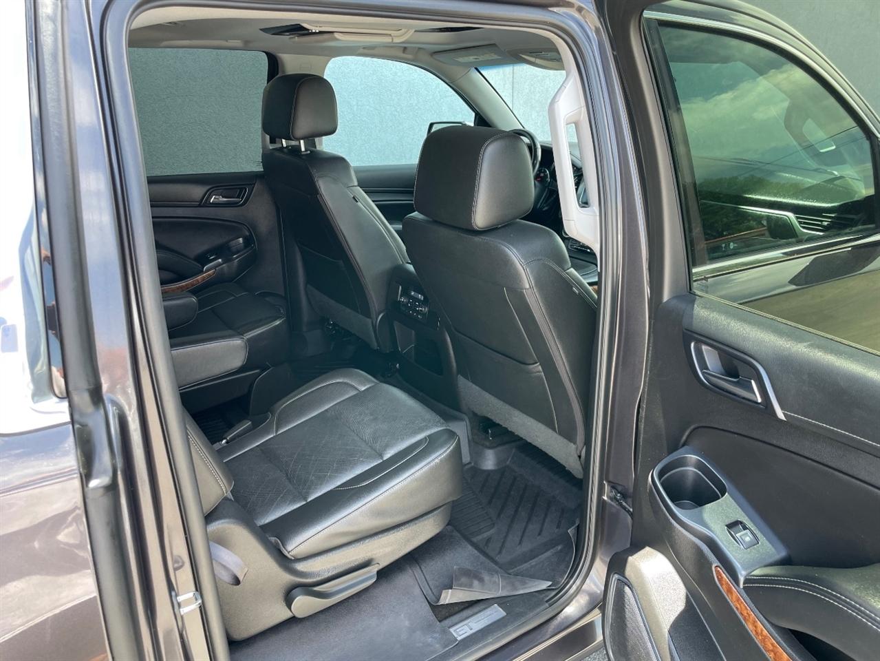 Chevrolet Suburban  2018