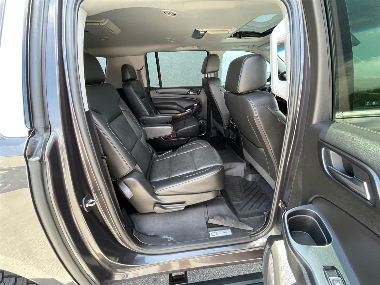 Chevrolet Suburban  2018