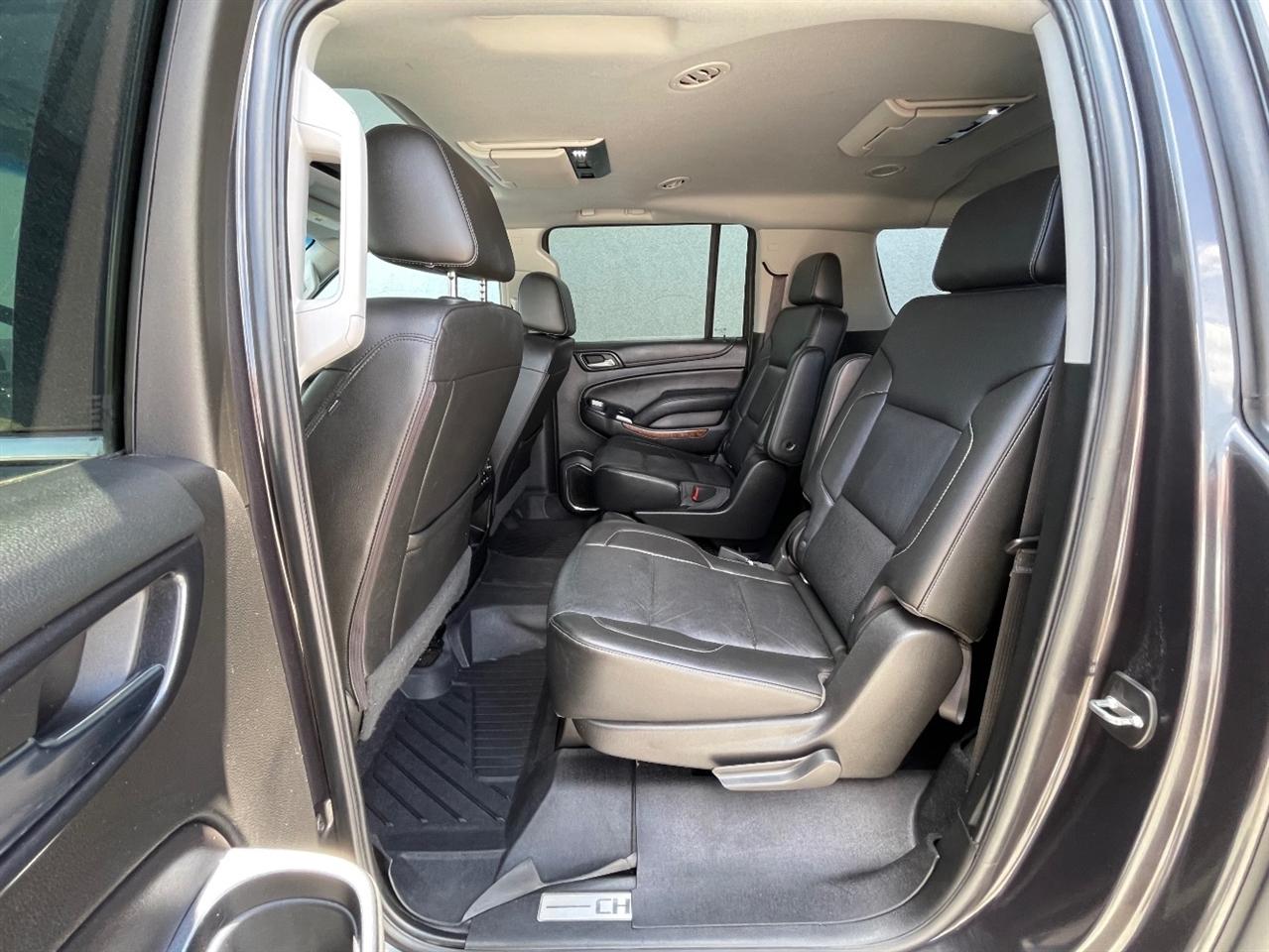 Chevrolet Suburban  2018