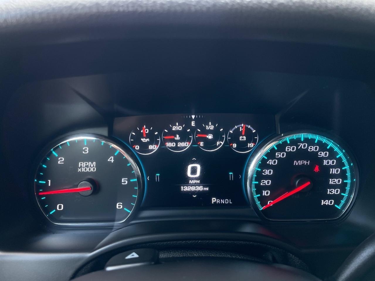 Chevrolet Suburban  2018