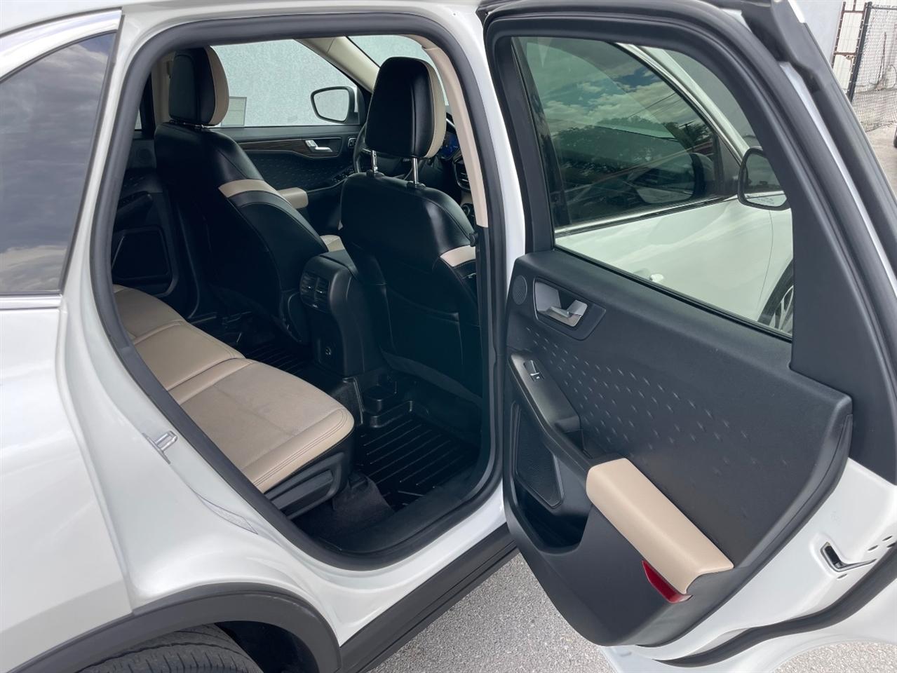 Ford Escape  2020