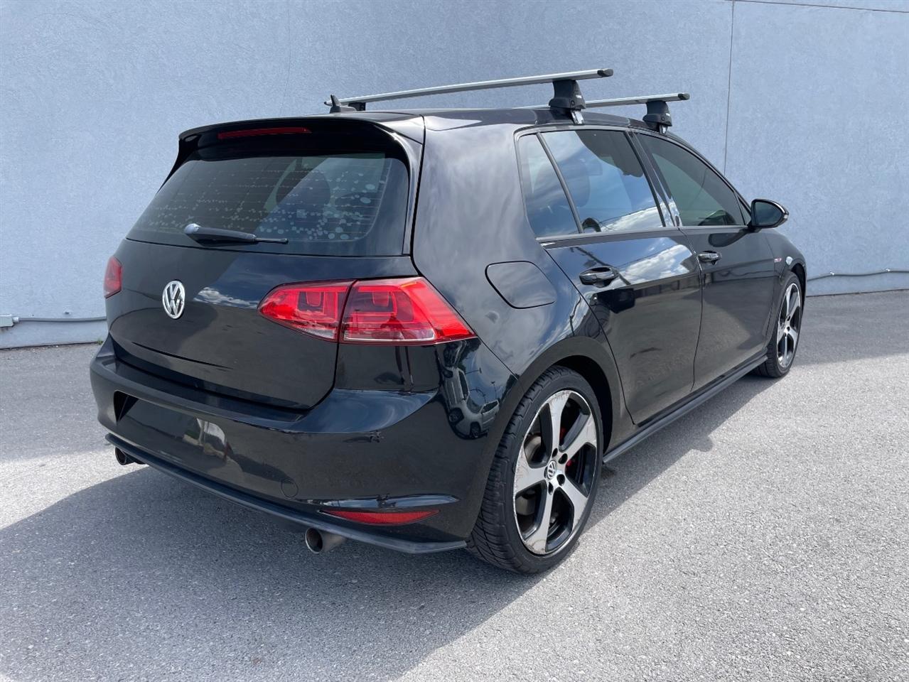Volkswagen Golf GTI  2016