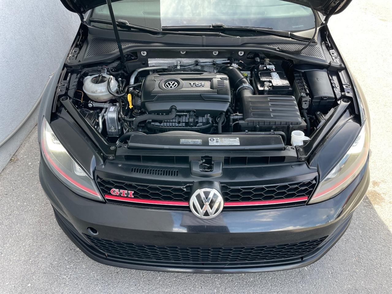 Volkswagen Golf GTI  2016