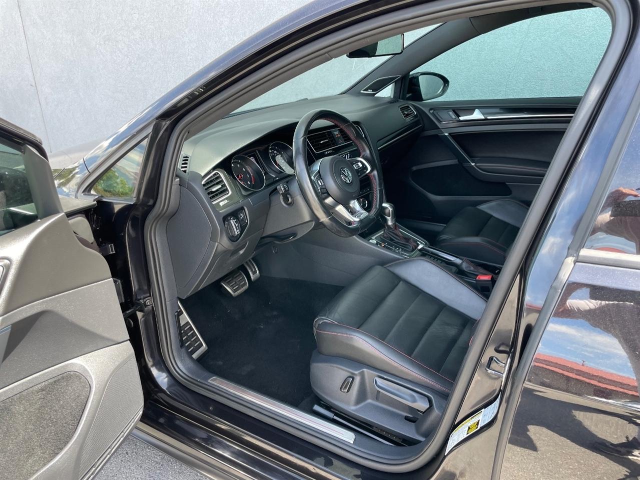 Volkswagen Golf GTI  2016