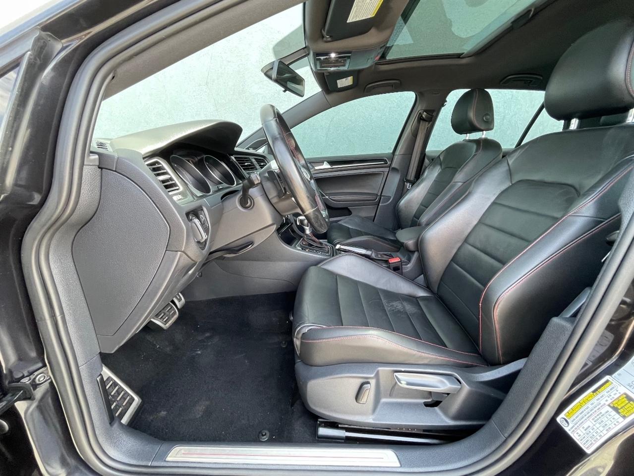 Volkswagen Golf GTI  2016