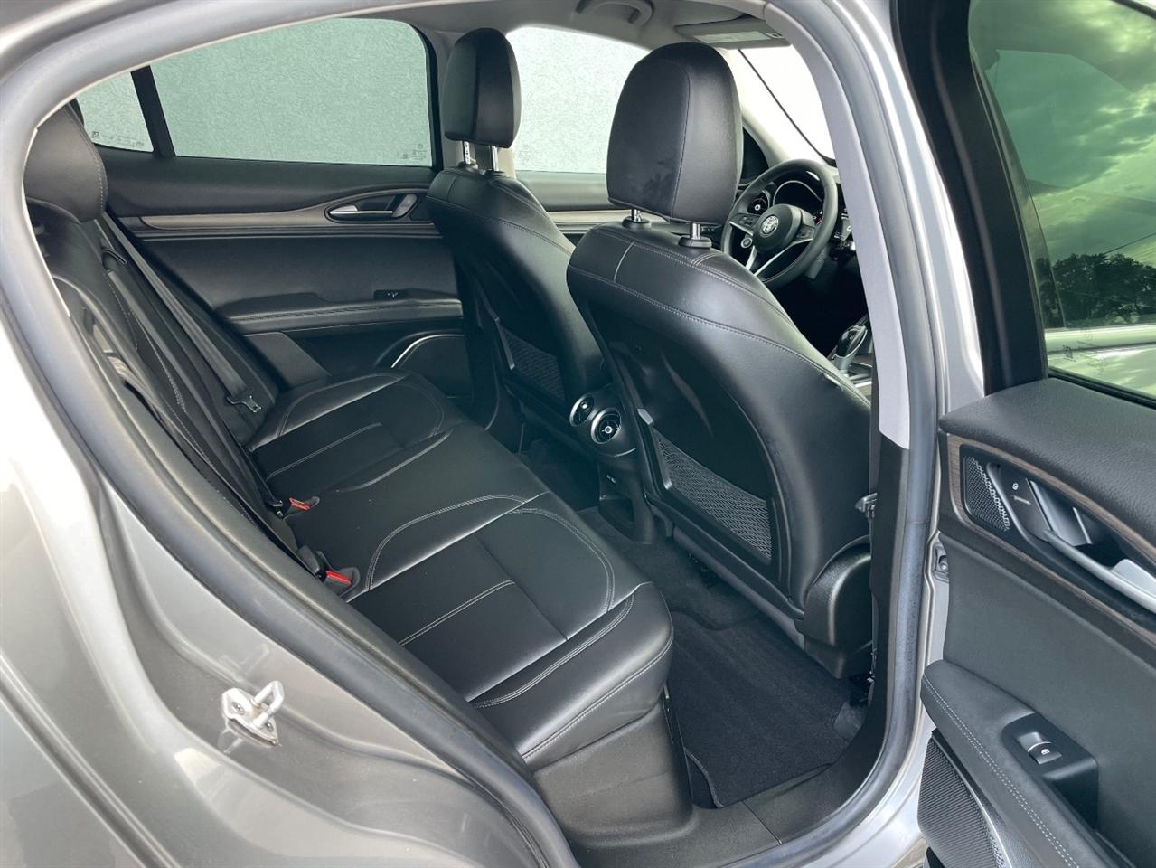 Alfa Romeo Stelvio  2018