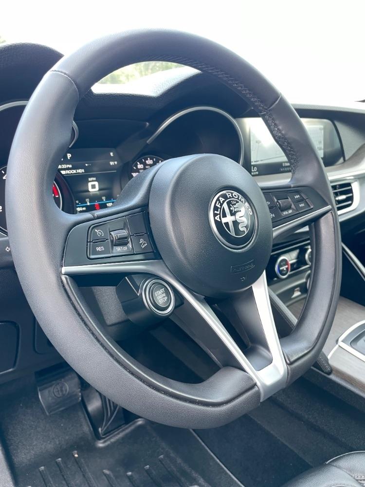 Alfa Romeo Stelvio  2018